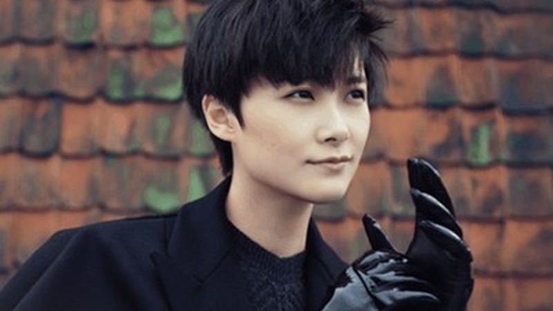 奥运冠军陈芋汐现身李宇春演唱会体坛乐坛顶流破壁同框